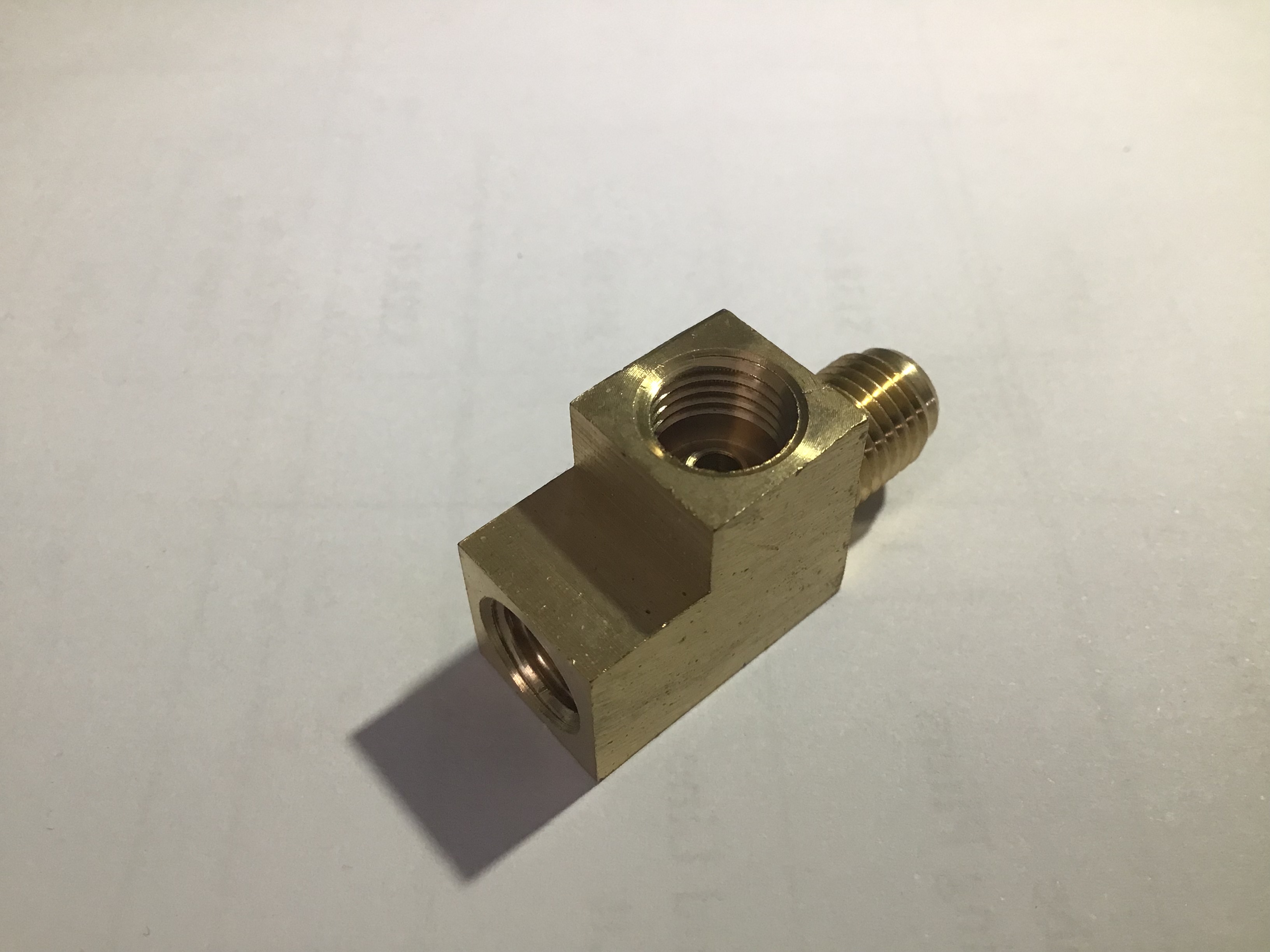 BQ4705B Brass T/Piece 3/8”x24